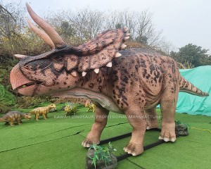 Realistic Dinosaur Animatronic Triceratops Life Size Dinosaur Statue for Jurassic World AD-096