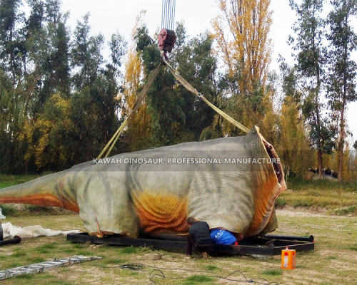 20 Meters Brachiosaurus installation in Chile forest park
