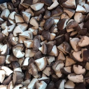 IQF Frozen Shiitake Mushroom Quarter