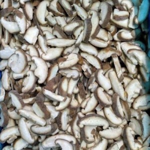 Ciupercă Shiitake feliată congelată IQF