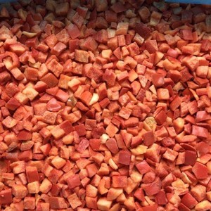 НОВИЙ урожай червоного перцю IQF, нарізаного кубиками