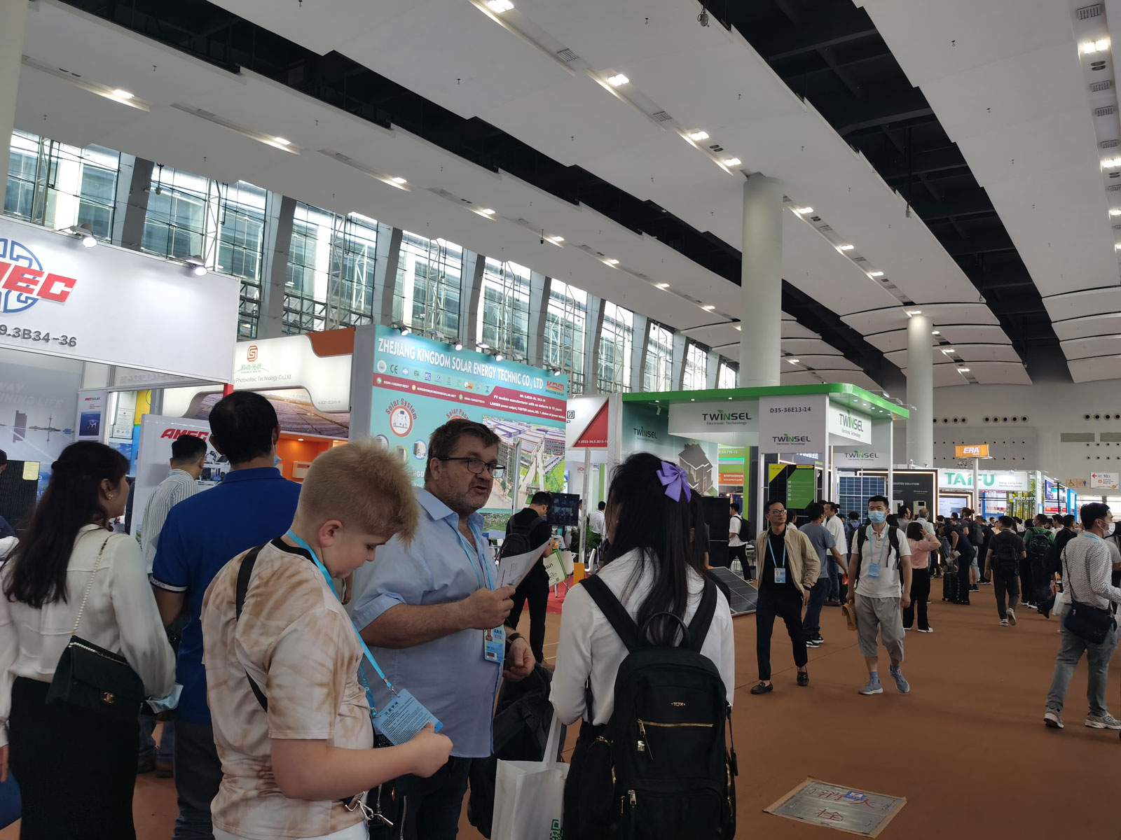 The 133rd Canton Fair closed, with a total of over 2.9 million visitors and an on-site export turnover of US$21.69 billion