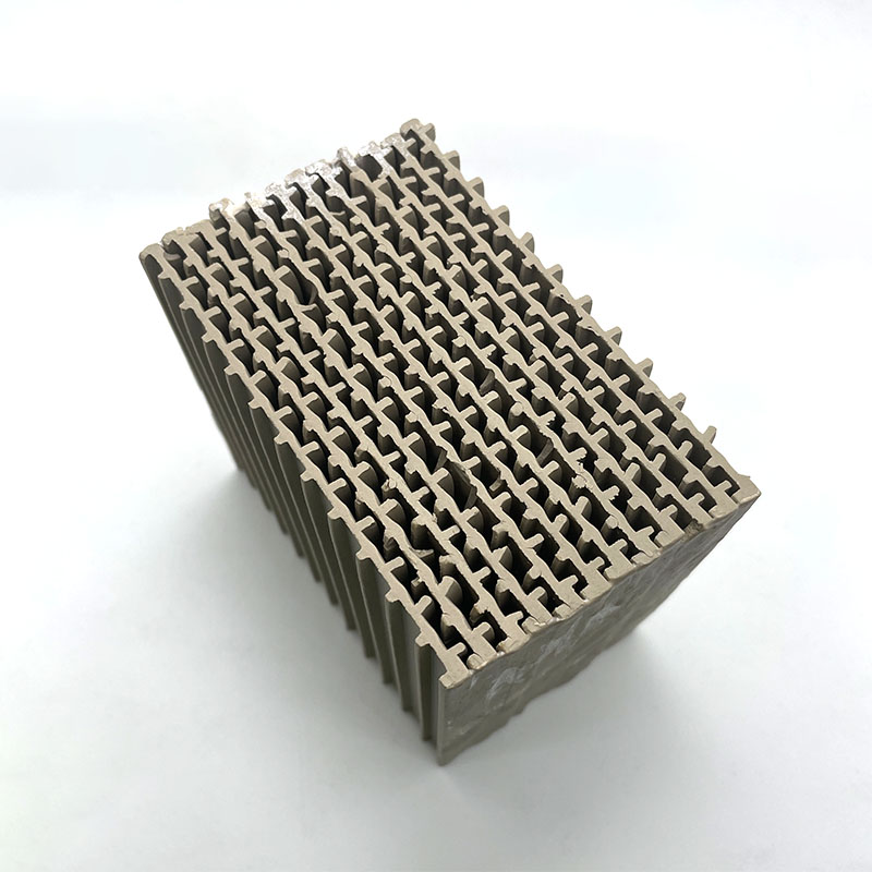 Honeycomb ceramic regenerator for regenerative thermal incinerator