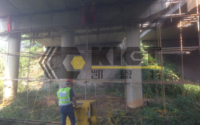 The PLC synchronous jacking system is applied to the lifting of the approach bridge of Nanchang Heroes Bridge to replace the rubber bearing