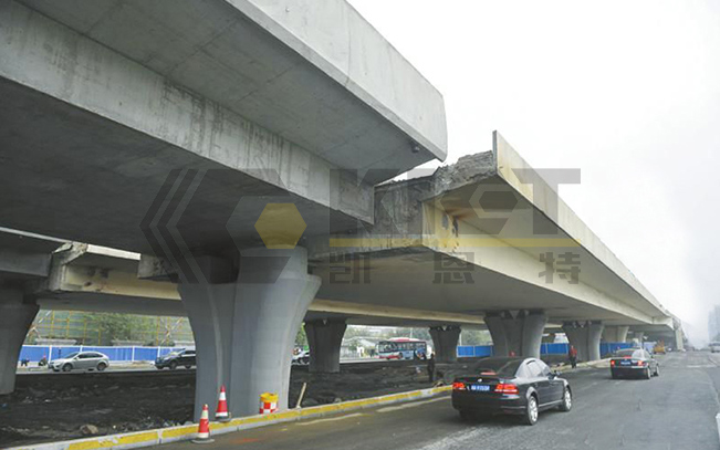 Synchronous lifting system is used for slope adjustment and lifting of the approach bridge in Chengdu Second Ring Road Bridge Reconstruction