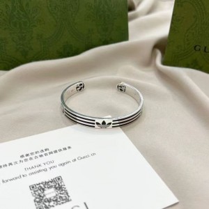adidas×Gucci cuff bracelet