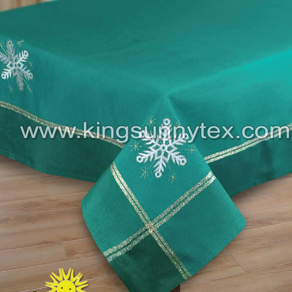 Embroidered Tablecloth With Christmas Candle In Green