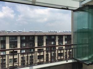 Distingit sistema de finestres de balcó de vidre corredissa plegable-Kinzon30