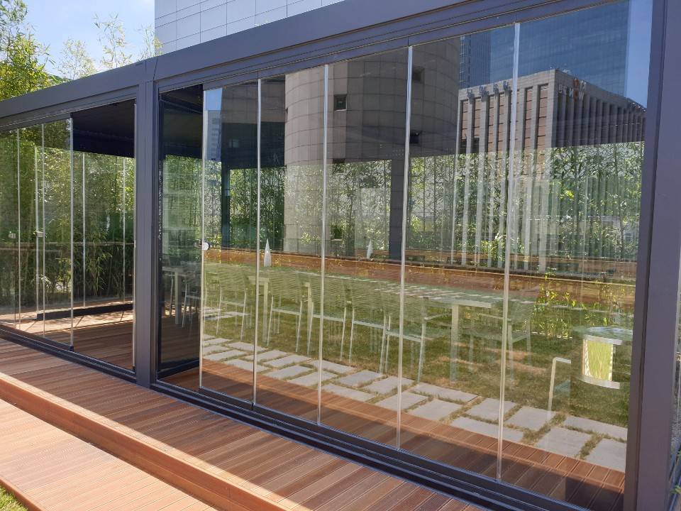 OEM Supply Folding Doors With Glass - Balcony windows shade Kinzon30 – Kinzon