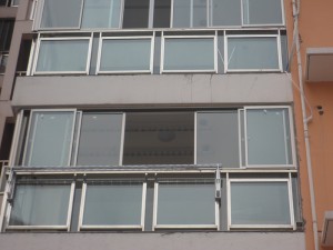 نافذة زجاجية منزلقة بكسر حراري من الألومنيوم Ares808T