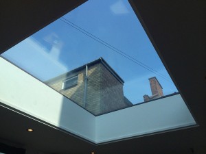 Dritare e çatisë elektrike prej alumini Skd01