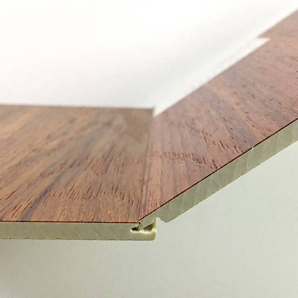 Hot selling anti scratch vinyl plank spc flooring with UV coating