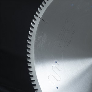 PCD Njemačka tehnologija Visokokvalitetni list kružne pile za aluminij