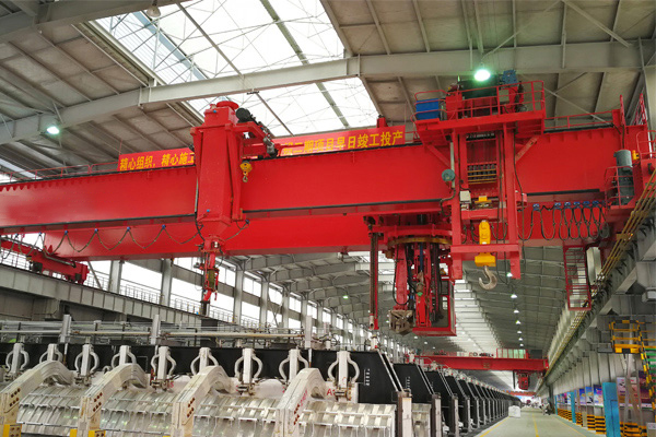 Multifunction Crane for Electrolytic Aluminum for Large-scale Pre-baked Anodic Aluminum Electrolytic Production