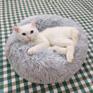 Luxury Soft and Comfortable Polyester Dog Accessories Pet Bed