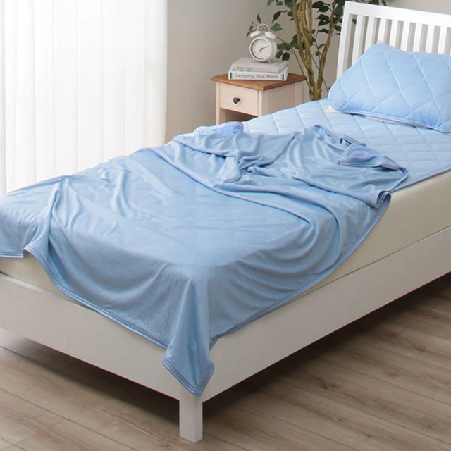 KUANGS Sofa Nap Bamboo Ice Silk Cooling Blanket For Hot Sleepers Featured Image