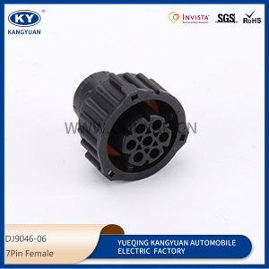 DJ9046-06 is applicable to the headlamp turning lamp holder, anti-fog lamp plug
