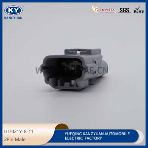 DJ7021Y-8-11 Suitable for heavy-duty vehicle waterproof connector high current plug connector