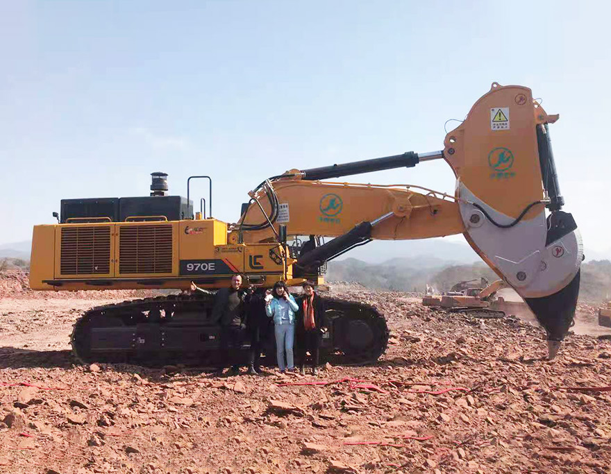 Liugong 970 excavator equipped kaiyuanzhichuang diamond Arm