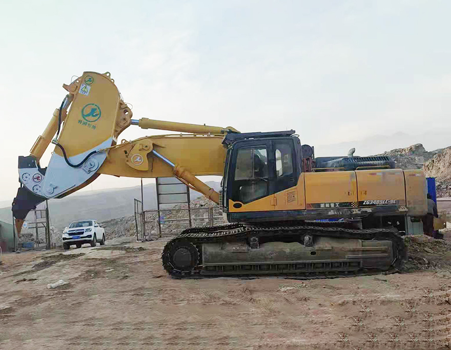 SINOMACH 485 excavator equipped kaiyuanzhichuang diamond Arm