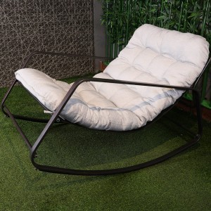Best-selling outdoor modern style friend party must-have garden rattan table and chair