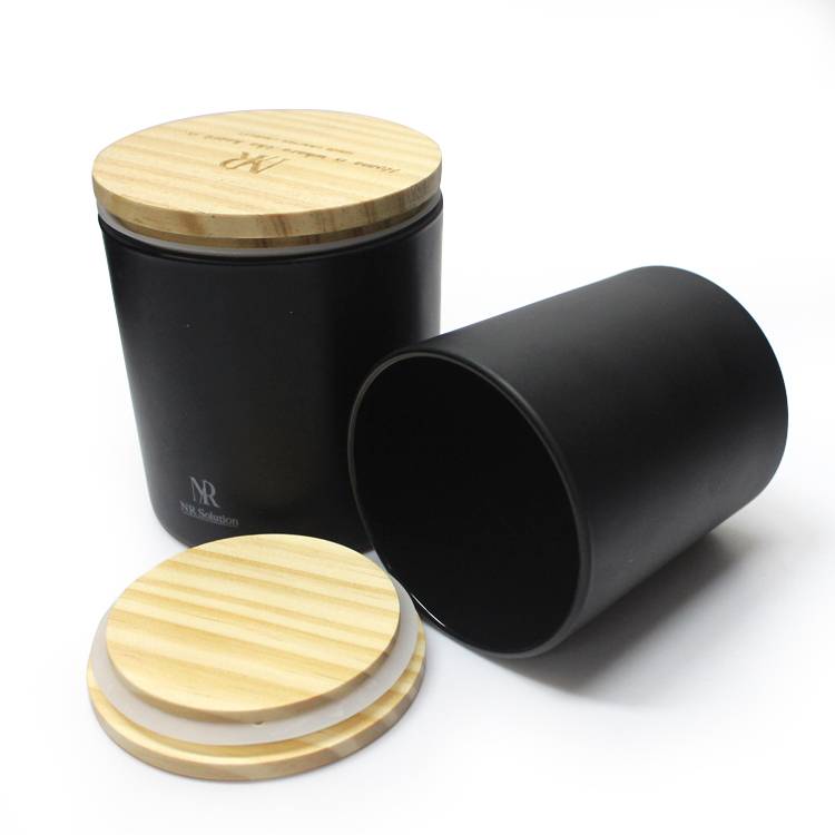 LXHY-0157 Eco-friendly fancy glass matte white or black luxury customized jars for candles with wood lid