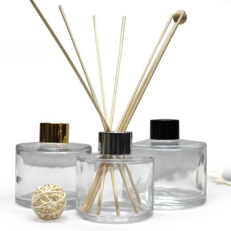 decorative small empty luxury reed diffuser glass bottle 50ml 100ml with screw cap