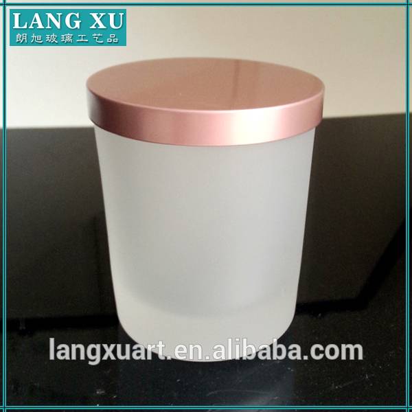 china wholesale Decorative Candle Holders Factory - 110ml white frosted glass jars with rose gold lids – Langxu