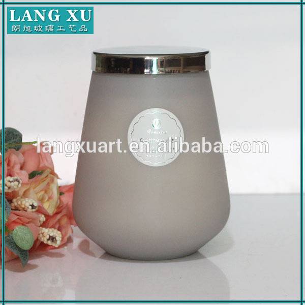 Glass Candle Jars With Wooden Lids Suppliers - home decoration frosted soy scented candle jar with lid – Langxu
