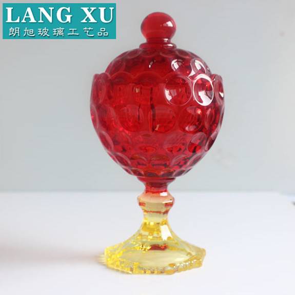 Glass Jars With Lids For Candles Factory - Footed wholesale wedding favors tall red glass christmas lkuxury jewelry jar with lid – Langxu