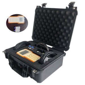 Clamp on ultrasonic transducers digital handheld ultrasonic flowmeter for water industry