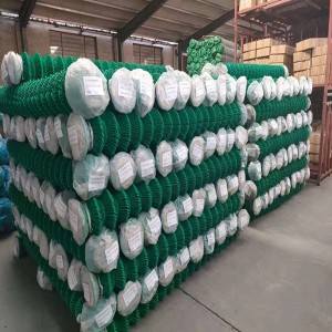 Pvc Coated Chain Link Fence Diamond Fence Farm fence Cyclone Wire Mesh