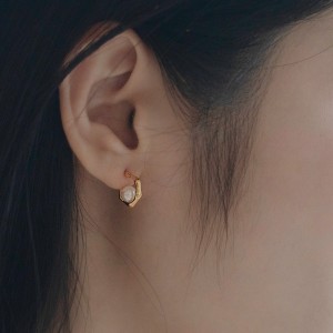 Factory Chic C Shaped Earrings Silver 925 Women Shell Pearl Hoop Design Stud Earrings