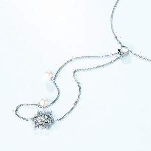Romantic Jewelry Sterling Silver Fashion Christmas Necklace 5A Zircon With Shell Pearl Snowflake Pendant Necklace