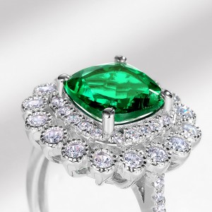 Trendy Sterling Silver Cubic Zirconia Eternity Ring Luxury Elegant Green Emeralds Lab Created Gemstone Rings