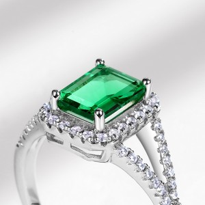 Wholesale Silver 925 Green Gemstone Open Jewelry Luxury Cubic Zirconia Ring Created Green Emerald Engagement Ring