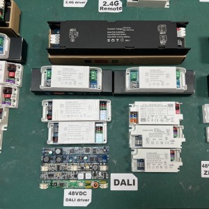 Controlador LED de atenuación Dali de 100-240 VCA LEDEAST FKS-DQ7W15X2B