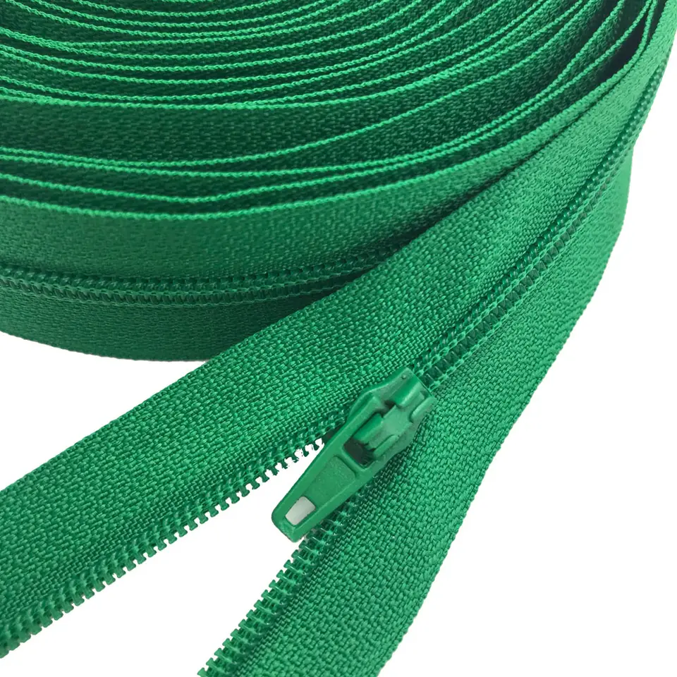 ລາຄາຜູ້ຜະລິດ Long Chain Black Nylon Custom 3# 5# 7#long Chain Tent Jacket Handbag Long Chain Zipper Roll