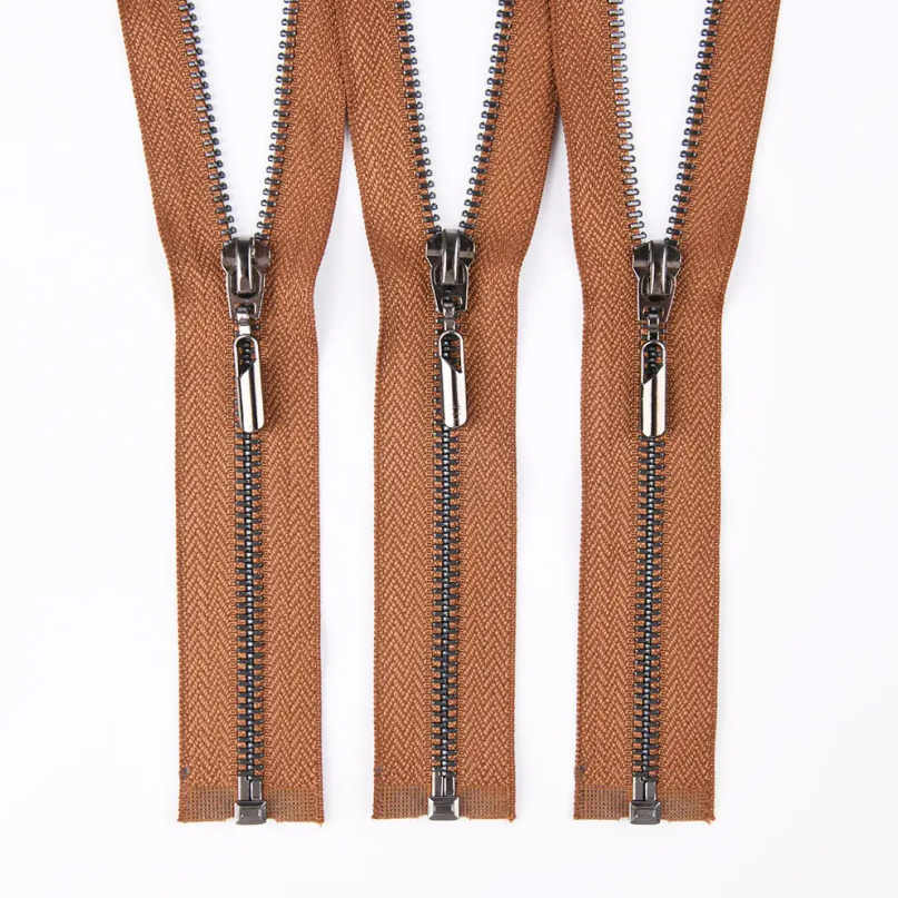 LEMO Wholesale #5 Open End 70cm Copper Metal Zippers Bright Black Gold Teeth with Decorative Slider