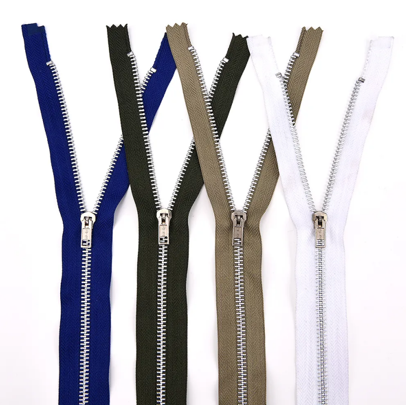 LEMO Wholesale Factory Zinc-Alloy Zipper 5# Close End Metal Zipper nga adunay Pilak nga Ngipon para sa Panapot