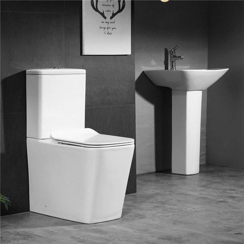 Rimless two piece floor mounted water saving Ceramic   p-trap toilet with square shape