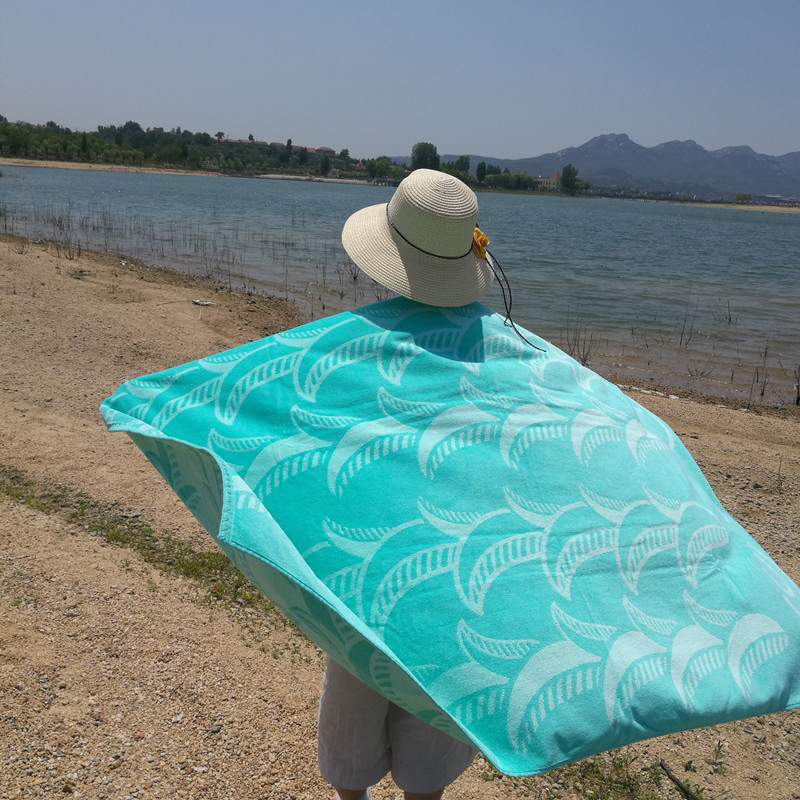 Reasonable price for Round Flamingo Towel - Towel manufacturer yarn-dyed woven jacquard velour beach towel custom logo – LH