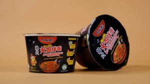 Personalizà i noodles coreani OEM ramen kimchi sapori di ciotola di tagliatelle