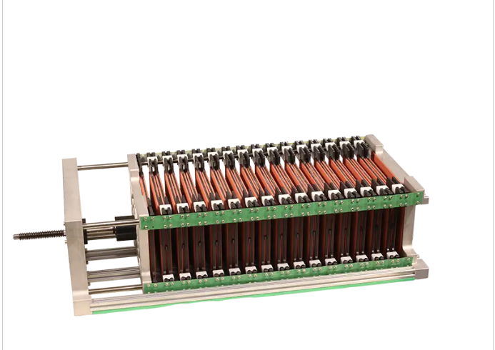 Soft packaging battery pressurized tray.
