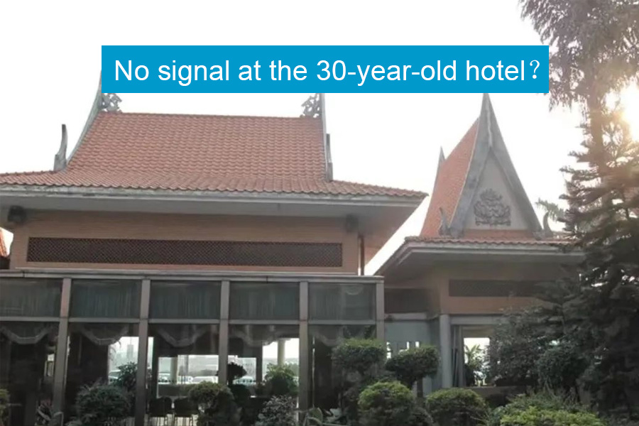 Repetidor de señal tribanda de alta potencia para cobertura de señal en un hotel de 30 años