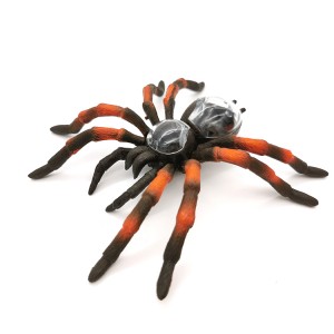 Kunstputukate mänguasi kärbes seitse tähte lepatriinu skorpion ühe sarvega haldjas jaaniuss ämblik sipelgas mesilane kiili