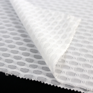 U megliu prezzu per l'ingrossu 3D 100% Polyester Spacer Sandwich Air Mesh Net Fabric