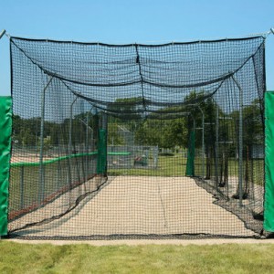 Δίχτυ σκοποβολής σε εξωτερικό χώρο προπόνησης μπέιζμπολ