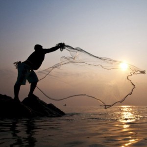 Высококачественная ручная сеть для рыбаков.