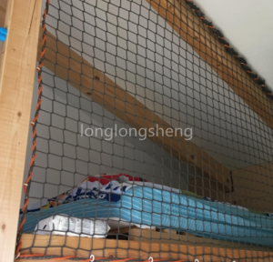 Bed Safety Net Protects Children From Falls From Heights
